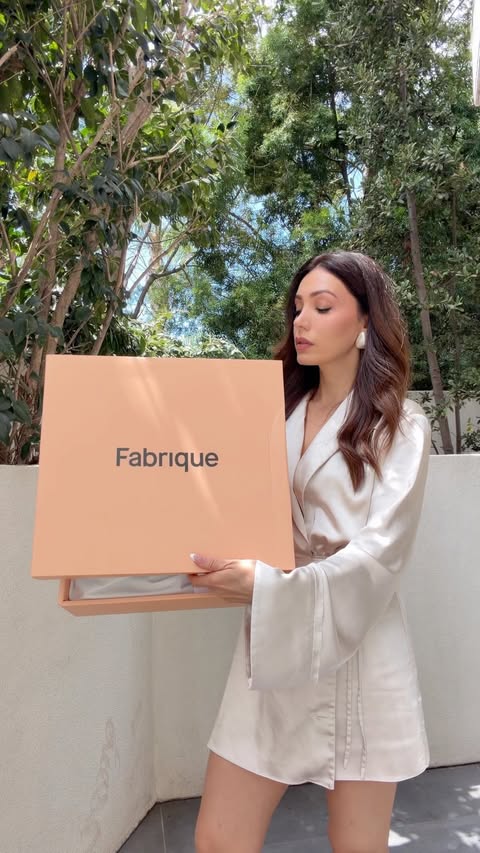 Instagram post by @maryam.ghafarinia for Fabrique. Caption reads: [...] to style! My Monti Shoulder Bag from....