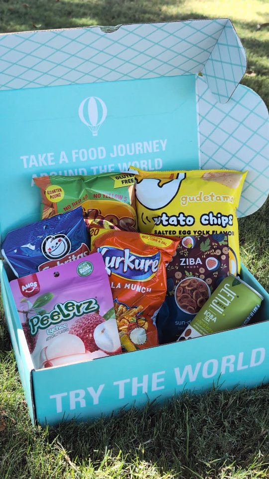 Instagram post by @aswtnsr_ for Try The World. Caption reads: #sponsored

I received the @trytheworld box filled....