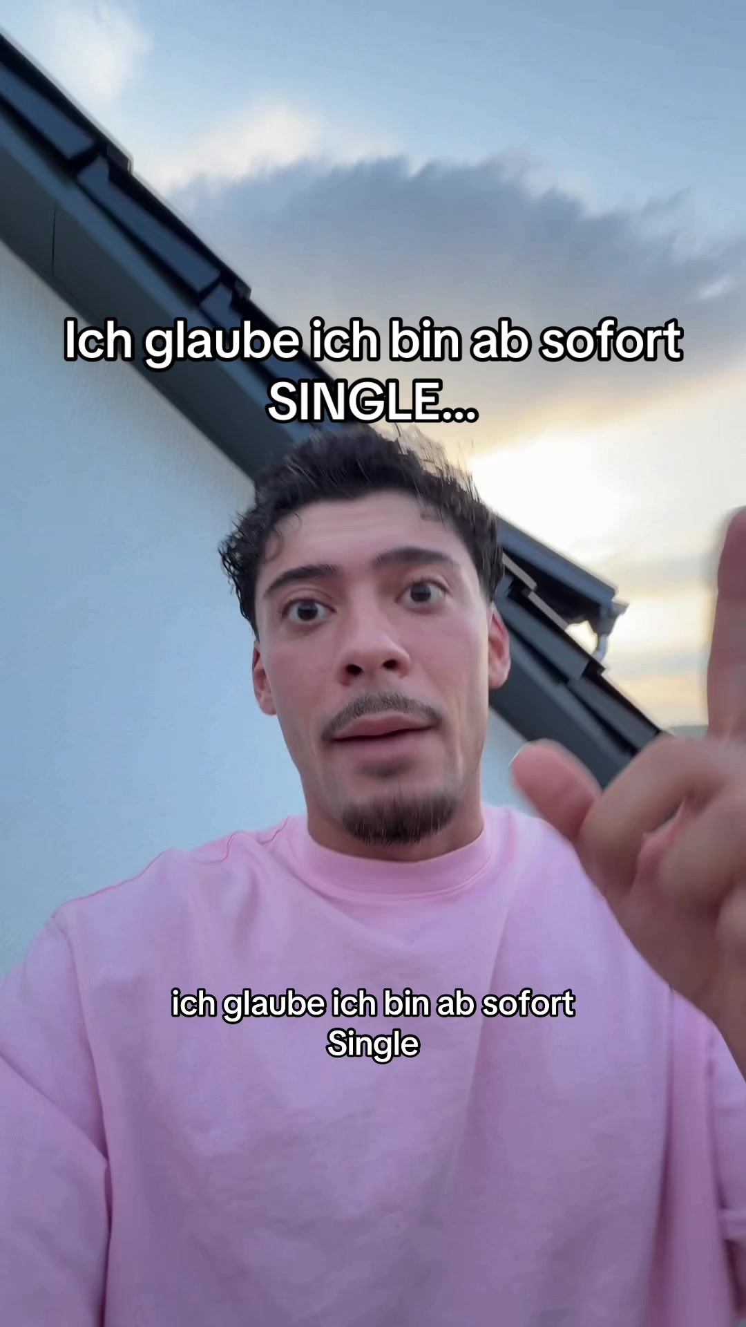 TikTok post by @der_echtemehdi for Elusa. Caption reads: ANZEIGE| @elusafragrance #viral #viralvideo....