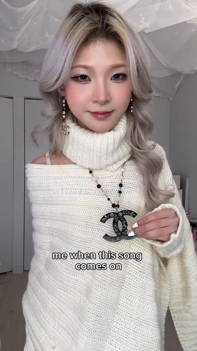 Instagram post by @mabelmingg for CHANEL. Caption reads: put me in chanel 🥰
-
#girlhood #douyinmakeup #fyp....