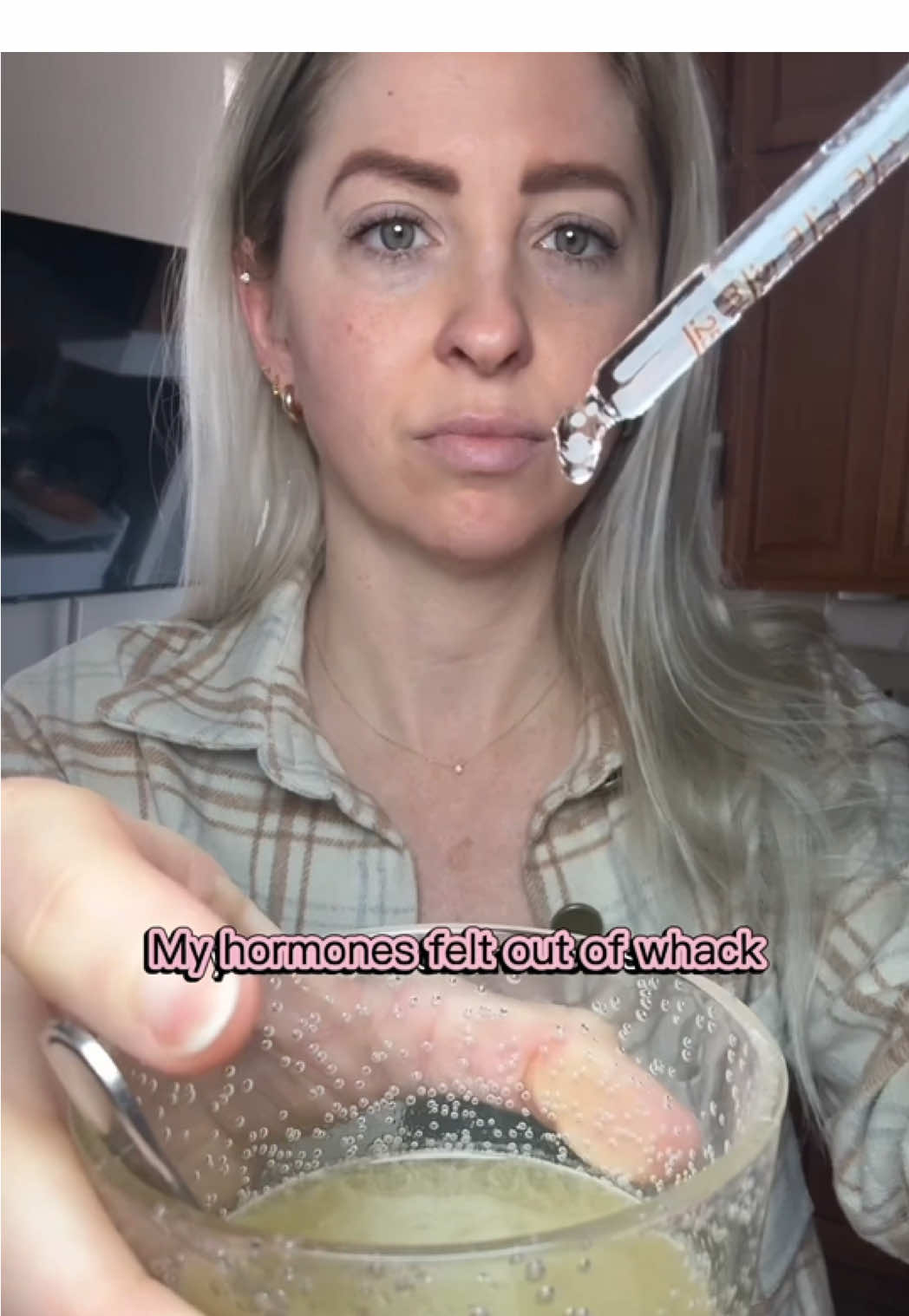 TikTok post by @wellnessandwhiskers for Carlyle Nutritionals. Caption reads: [...] #thyroidsupport @Carlyle Nutritionals.