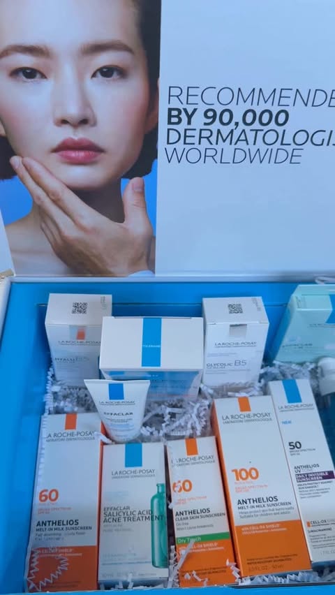 Instagram post by @compartiendoconvenus for LaRochePosayUS. Caption reads: “So grateful to @larocheposayusa for these....