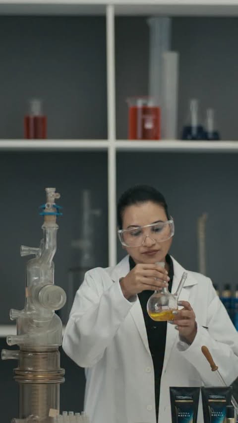 Instagram post by @ananyapanday for TRESemmé. Caption reads: Plot twist: I read my labels 🤓
Don’t judge a book....