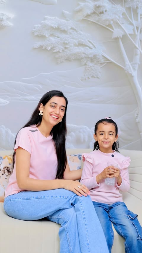 Instagram post by @nishubijarnia for Mother Dairy. Caption reads: [...] karo mumma! Aur saath mein ek glass Mother....