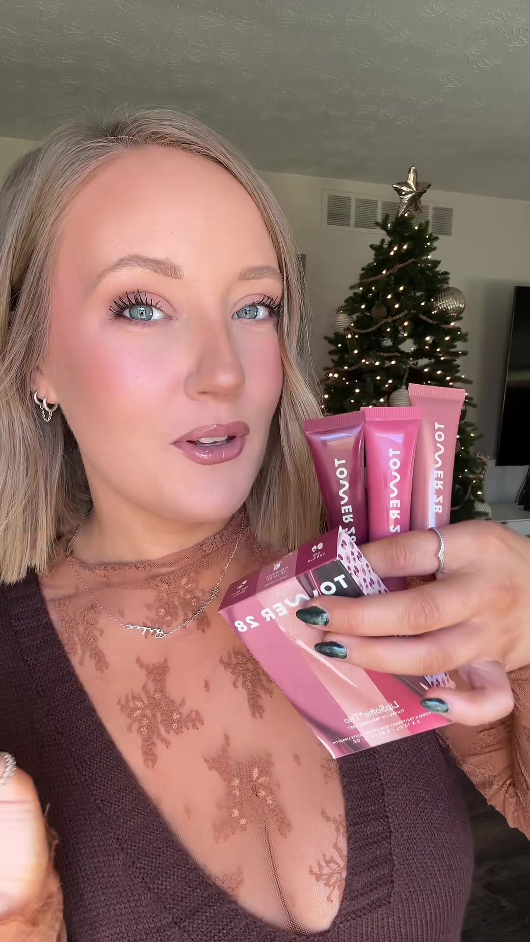TikTok post by @dusteerosexo for Tower 28 Beauty. Caption reads: [...] gift or stocking stuffer @Tower 28 Beauty....