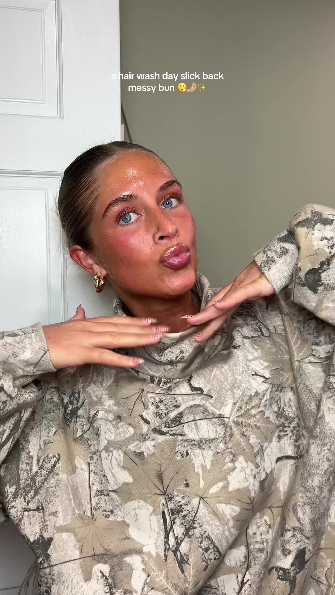 TikTok post by @cinceyagarland for Moroccanoil. Caption reads: [...] @Dae Hair @Divi Growth Care @gimme beauty....