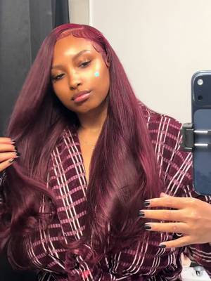 TikTok post by @hazellshaday for Wequeen. Caption reads: [...] 😍 ft. 4 bundles of bodywave hair from....
