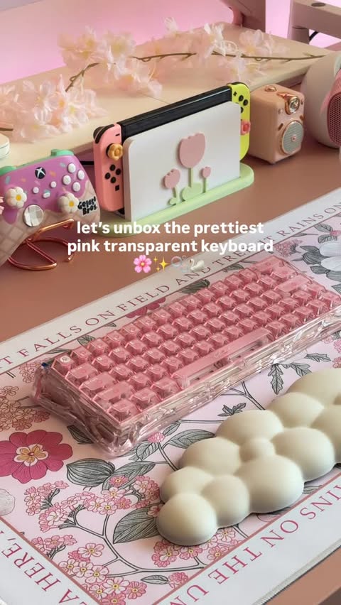 Instagram post by @gamergirlgale for GravaStar. Caption reads: [...] giving THAT girl 😌💅🏼✨ gifted by....