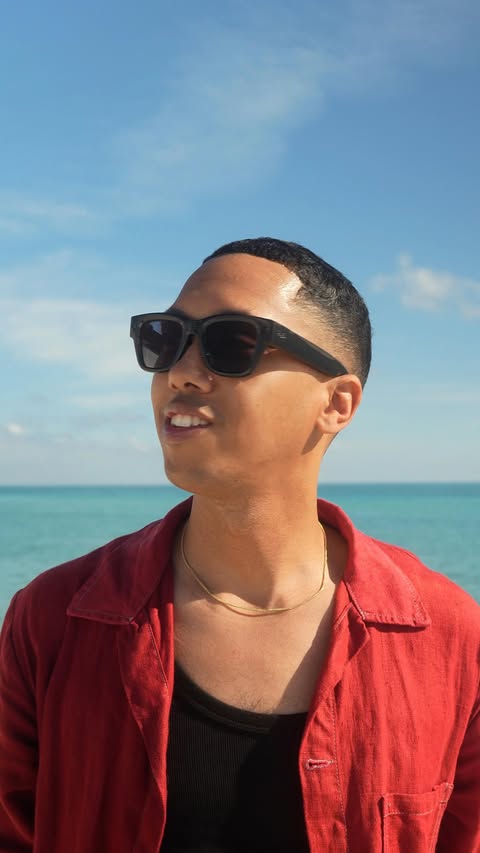 Instagram post by @dontaecatlett for Ray-Ban. Caption reads: POV Meta Ray-Ban Display is a game changer....