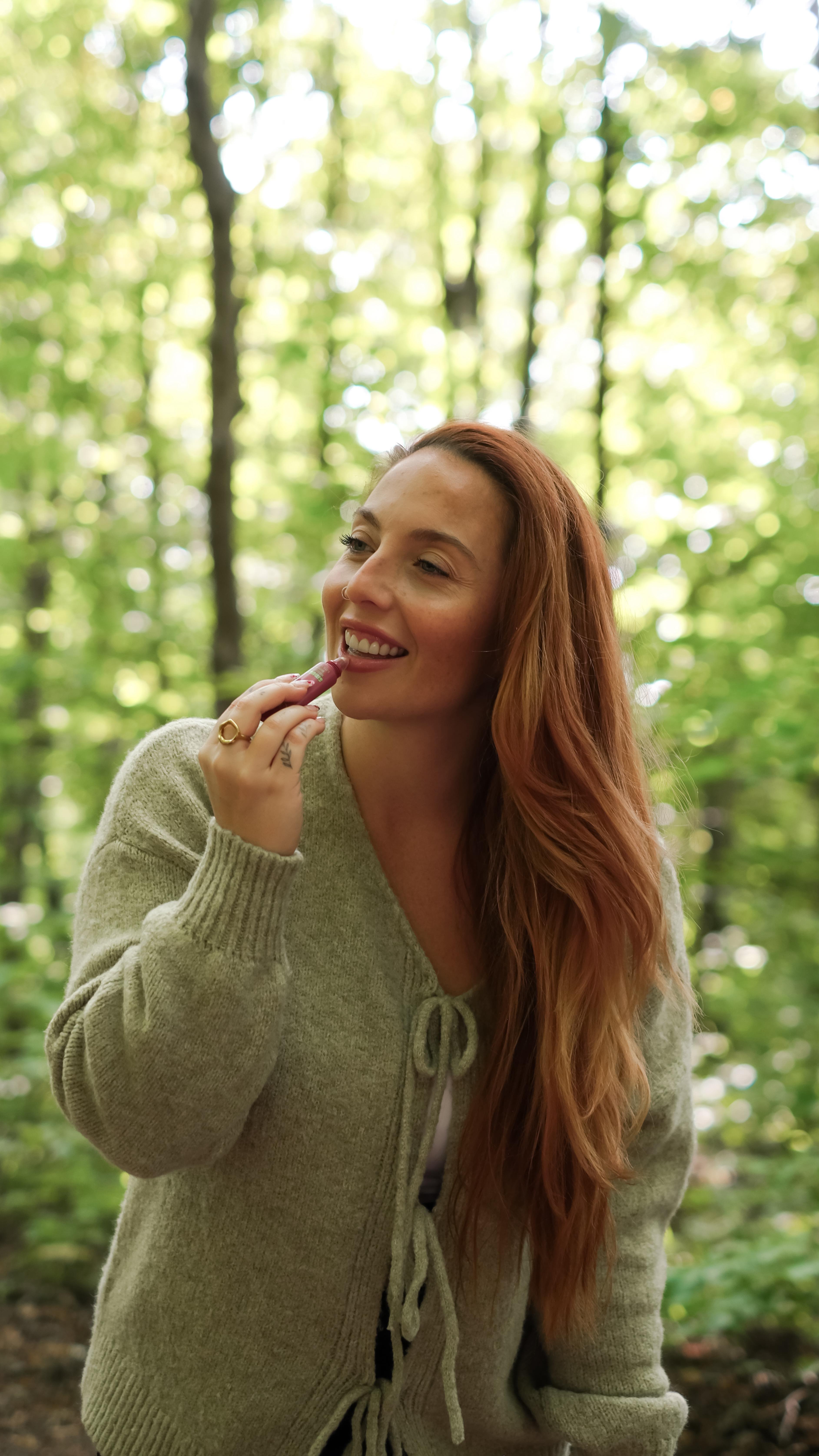 Instagram post by @chloedumont for Jean Coutu. Caption reads: |🌸 Ready in a few steps 🌸|

Un look frais,....