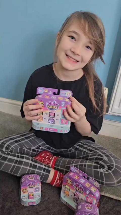 Instagram post by @amyjaddewright_ for Wire PR. Caption reads: Expand the clicking fun with the Series 2 Clickeez....