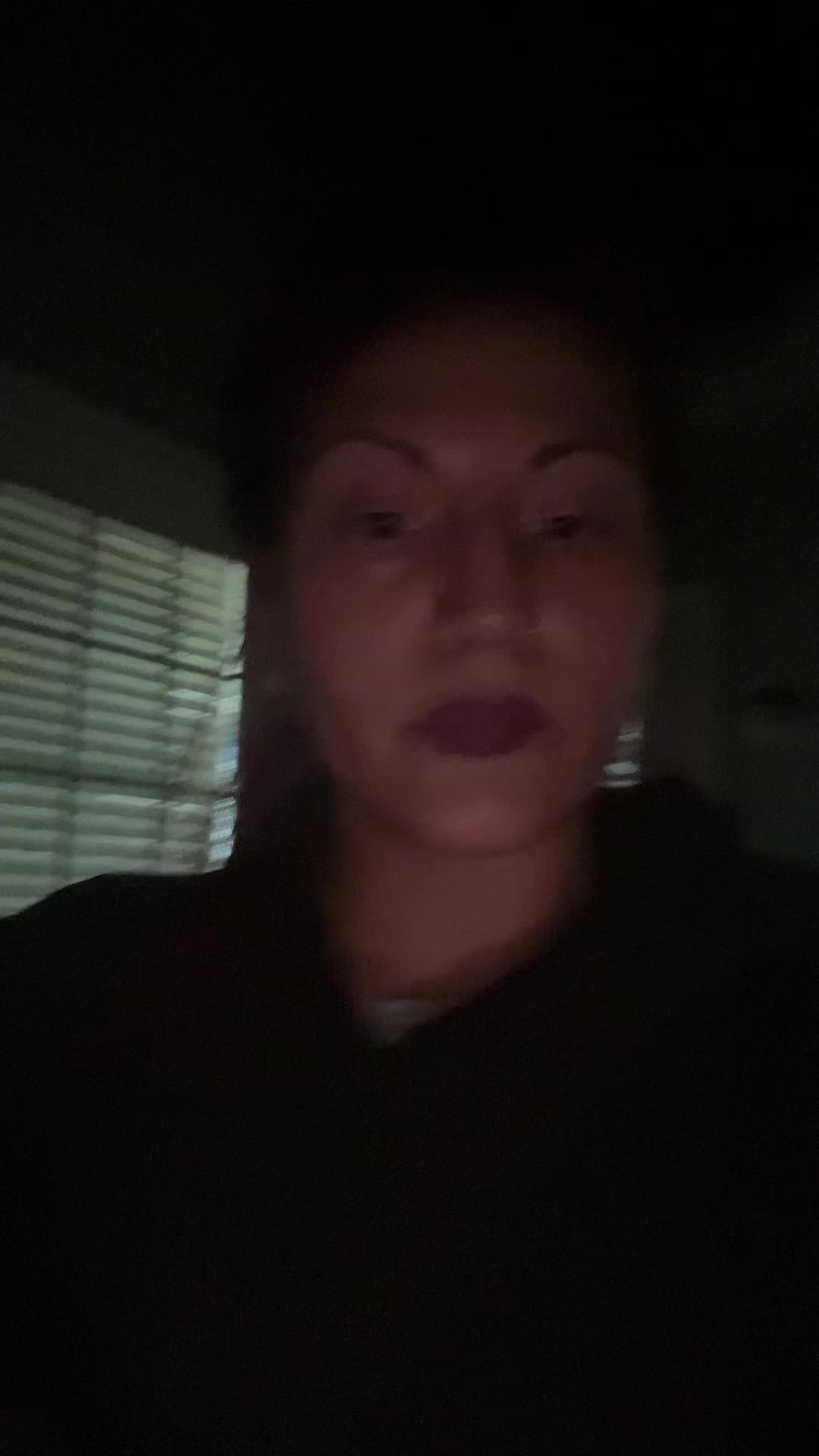 TikTok post by @destinykenyon for Earrck shop. Caption reads: @Earrck shop who did it better [...].