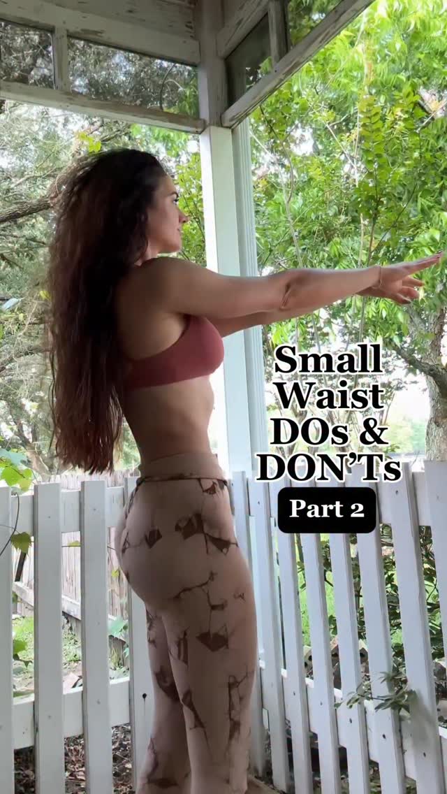 Instagram post by @christina_shep_pt for BUILT Bar. Caption reads: DOs & DON’Ts for a Smaller Waist ⬇️ 
If you’re....
