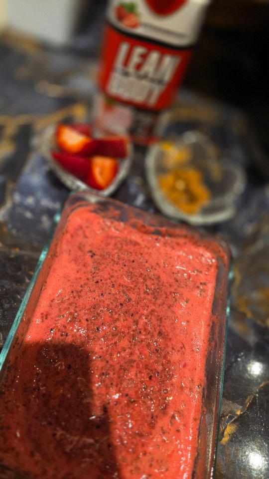 Instagram post by @katherinejmnez_ for Women's Health. Caption reads: 🐲💖🥭 This Dragon Fruit Mango Chia Pudding is a....