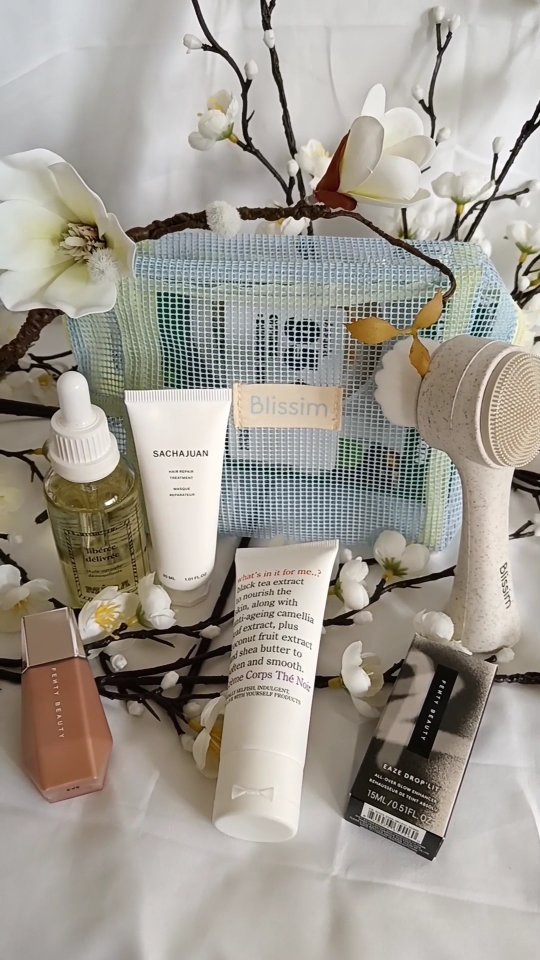 Instagram post by @enjoy_myskincare for RMS BEAUTY. Caption reads: ✨Hello tout le monde ! ✨

COLLABORATION....