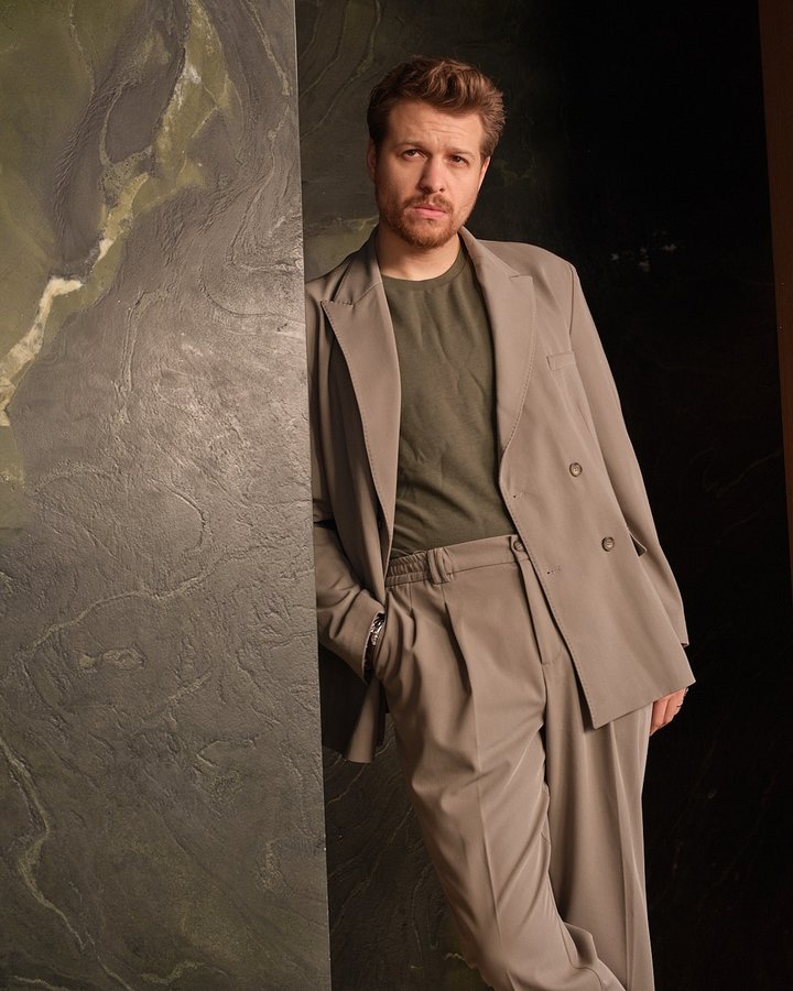 Instagram post by @burakyoruks for LC Waikiki. Caption reads: Got me thinkin' about better days.  #işbirliği.