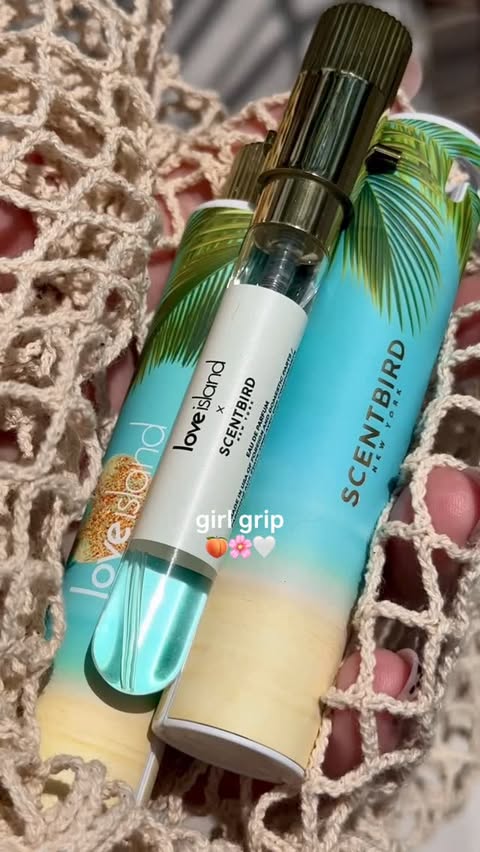 Instagram post by @itsashleyxnicole for Scentbird. Caption reads: girl grip this summer ☀️ #gifted @scentbird with....