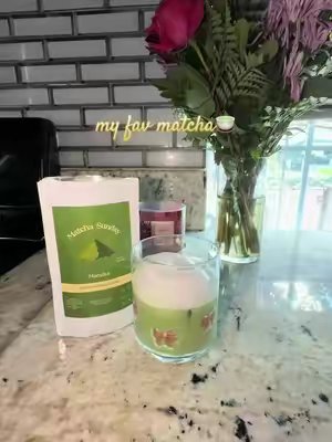 TikTok post by @mommianaarii for Matcha Sunday. Caption reads: [...] it tastes so rich💚🤌🏼 #matcha....