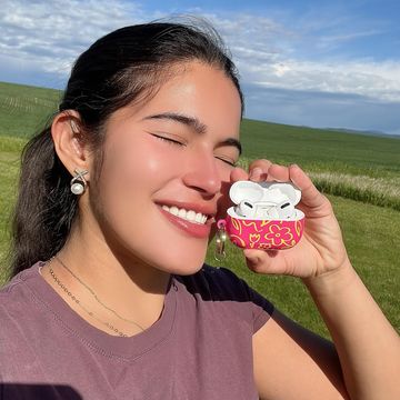 Instagram post by @alatinaandagolden for KaseMe. Caption reads: I can’t screamed it louder: SUMMER IS HERE!! 

I....