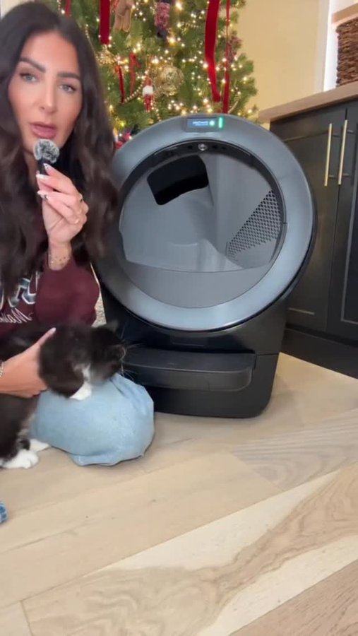 Instagram post by @jenagreen920 for Litter-Robot. Caption reads: One of my top gift selections this holiday season....