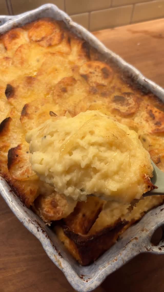 Instagram post by @gilliehouston for Better Than Bouillon. Caption reads: The countdown to Thanksgiving, episode....