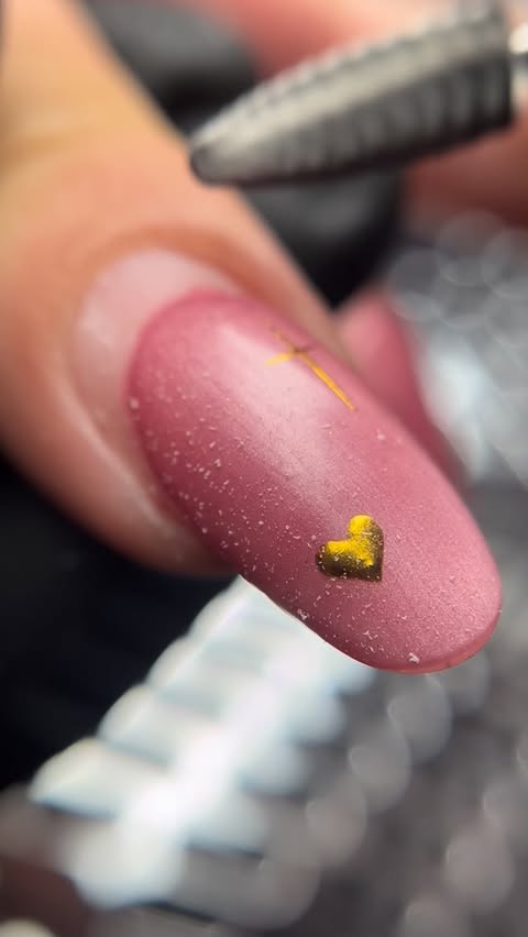 Instagram post by @_nailsbyarlene for VBeautyPure. Caption reads: Bit is typhoon 2 way XC from @vbeautypure....