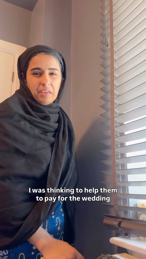Instagram post by @mariamohammad14 for Sendwave. Caption reads: [...] is simple, secure and easy with @sendwaveapp....