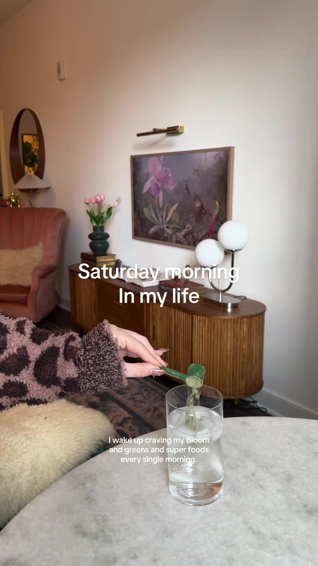 TikTok post by @emma_sturgeon for Bloom Nutrition. Caption reads: [...] #morningvibes #dayinmylife @Bloom Nutrition.