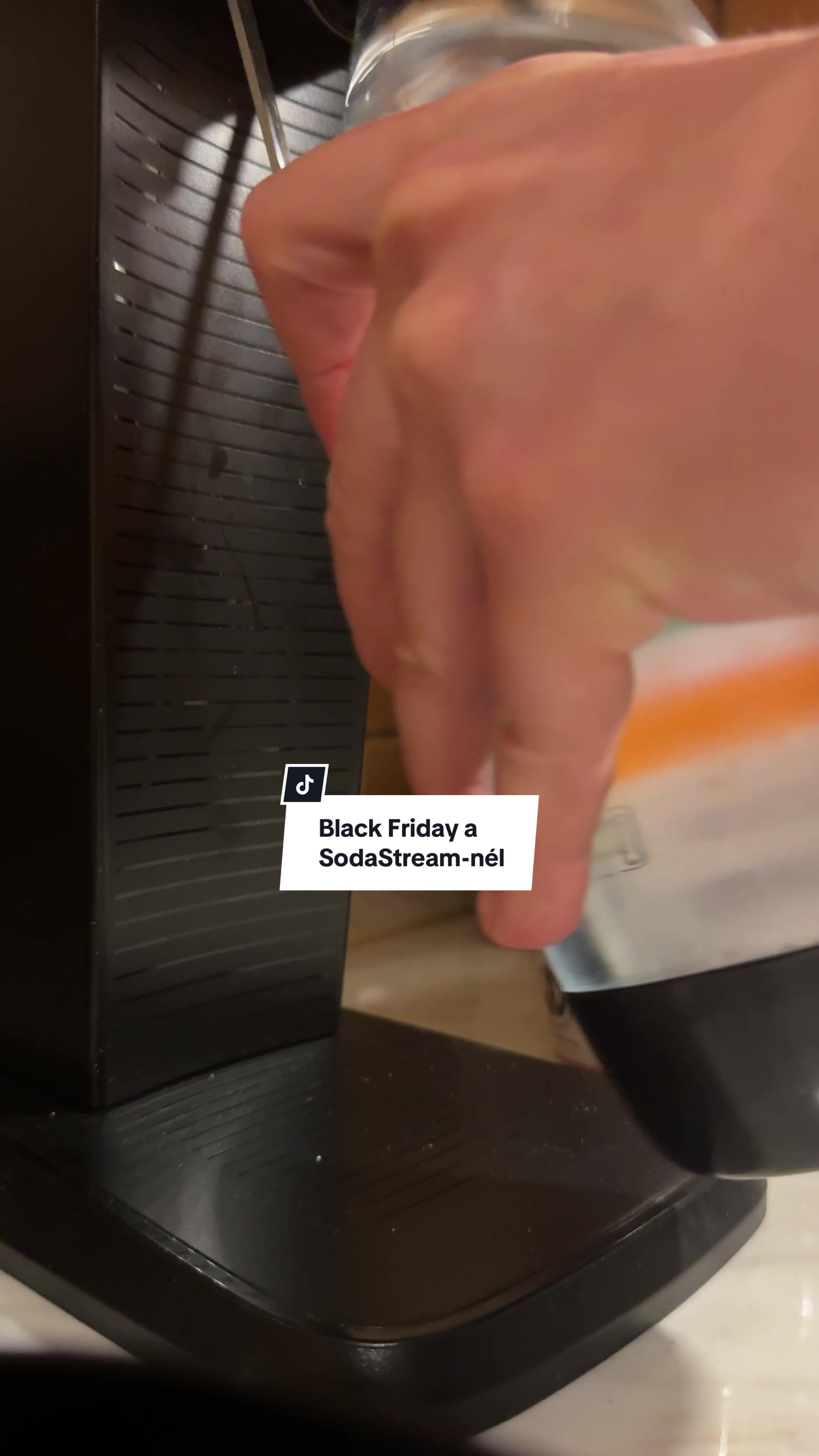 TikTok post by @losttogether.hu for SodaStream. Caption reads: November 30-ig Black Friday a sodastream.hu-n😍....