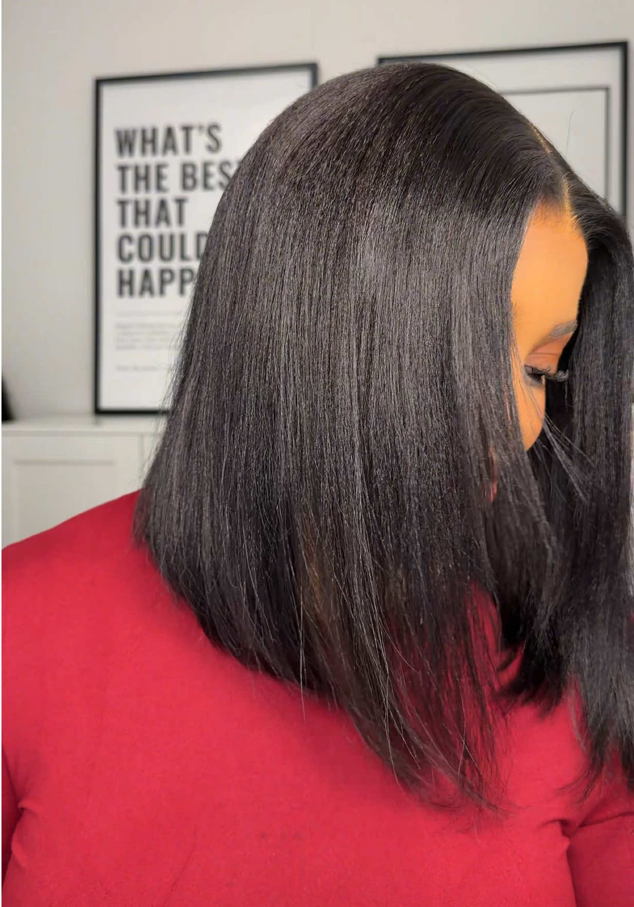 TikTok post by @thoniaekos for Klaiyi Hair. Caption reads: [...] easy wig down! Link is in my bio 🔗 @Klaiyi....