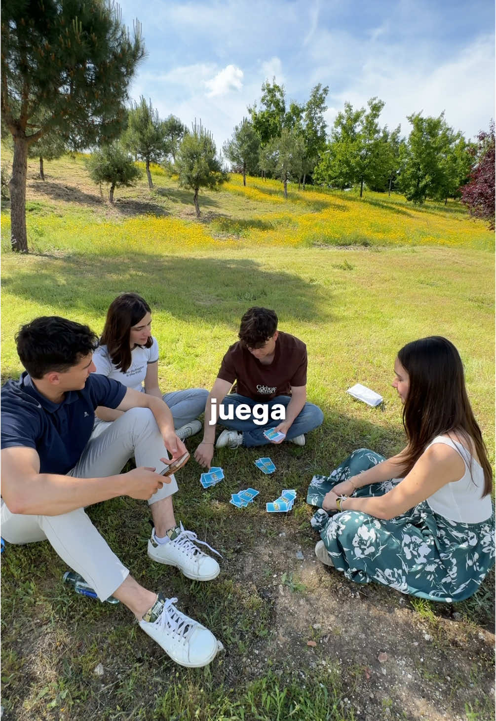 TikTok post by @danipolezz for Mattel. Caption reads: casi acabamos peleados pero voy a jugar muchisimo....