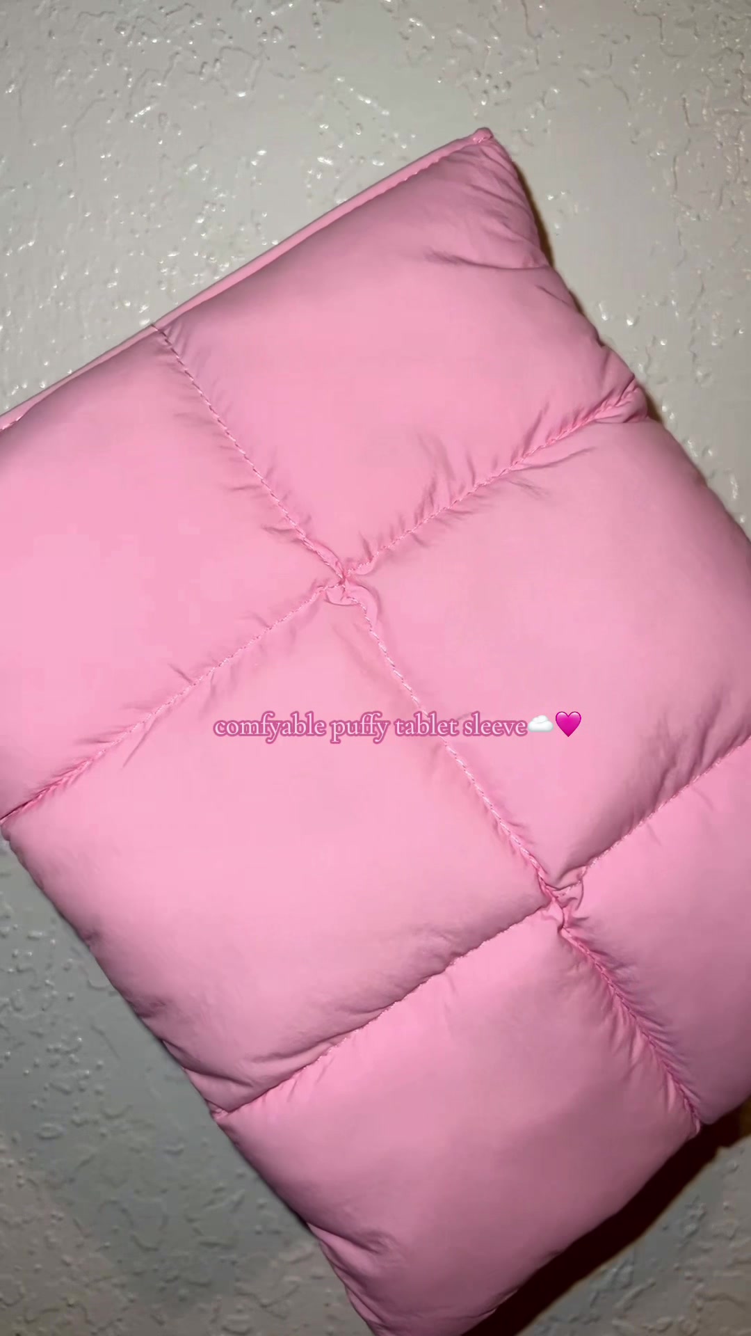 TikTok post by @michellecabrera7 for Comfyable. Caption reads: [...] cutest puffy tablet sleeve☁️ #tablet....