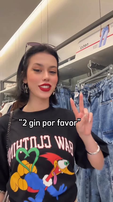 Instagram post by @materencio for Lojas Renner. Caption reads: Cadê a playlist da Renner no Spotify? ✨.