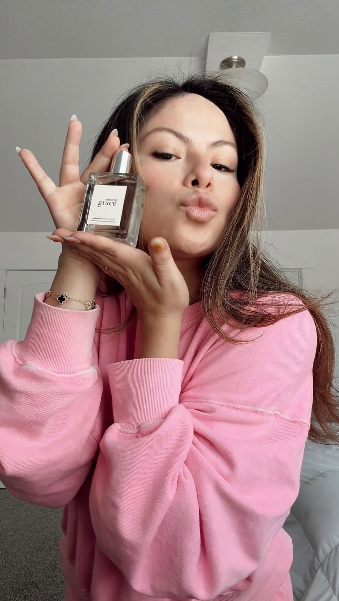Instagram post by @latinafashionstyle for philosophy. Caption reads: GRWM with @lovephilosophy 

This clean girl....