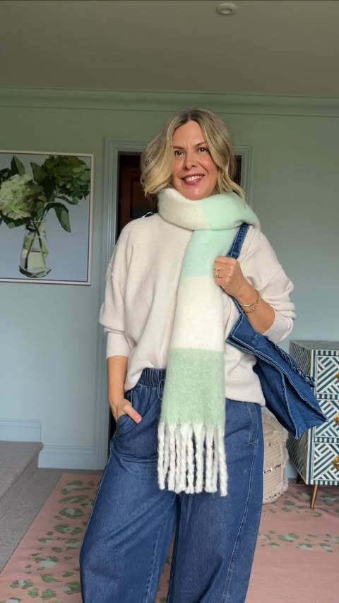 Instagram post by an influencer for George at Asda. Caption reads: [...] knitwear pieces from my @georgeatasda edit.....