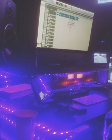 Instagram post by @cvt_cv_ for BentleyRecords.io. Caption reads: 🔥🔥🛑🛑🔈🔈SOUND ON🔥🔥🔥🔥. For the last six (6)....