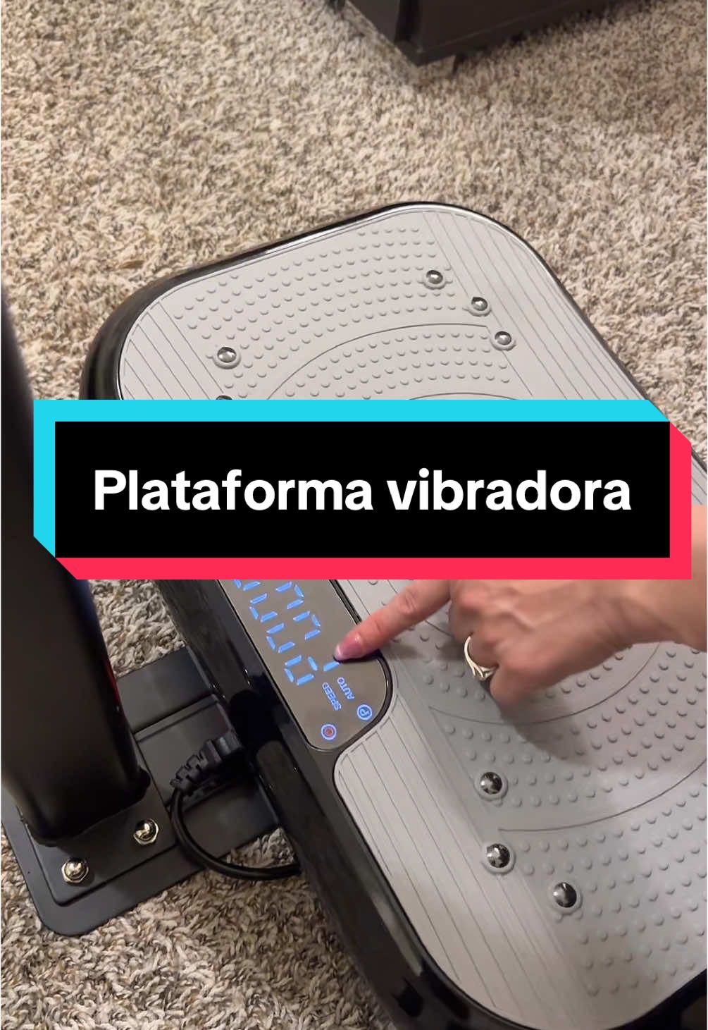 TikTok post by @lyrian_yizeth for Hotwave. Caption reads: #vibrationplate #vibrationplateworkout @HOTWAVE-US....