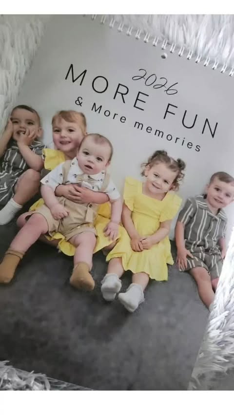 Instagram post by @lifewithlauren5 for Personal Planner. Caption reads: AD* Personal Planner photo uplaod calendar I....