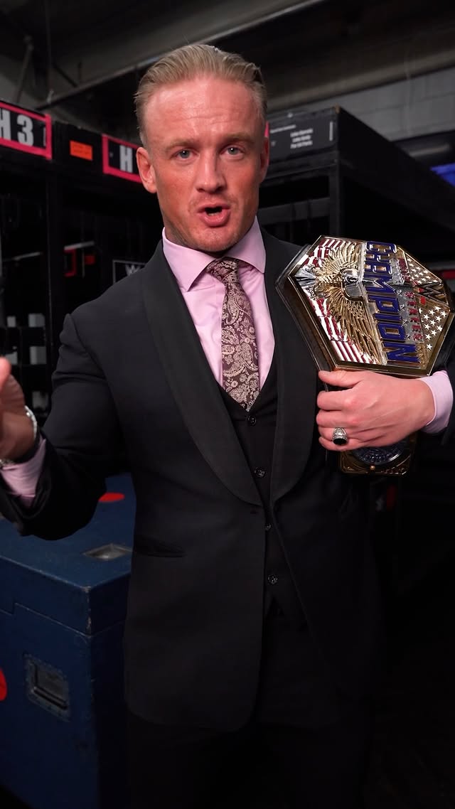 Instagram post by @unbesiegbar_dragunov for WWE. Caption reads: [...] Christmas, unleash the intensity — shop WWE....