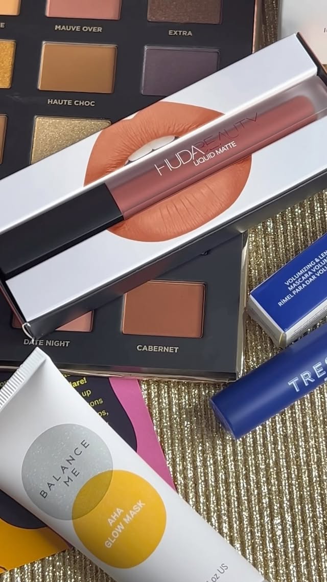 Instagram post by @fabiolitamakeup for Balance Me Natural Skincare. Caption reads: BoxyCharm by IPSY - OCTOBER 2023 IT’S GLAM-O-WEEN....