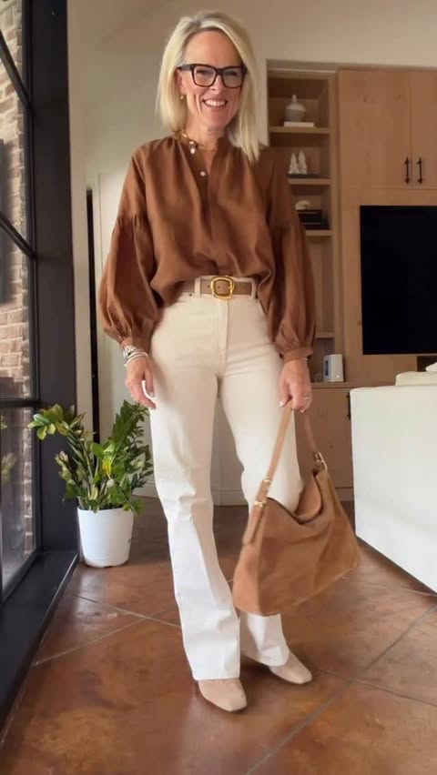 Instagram post by @_cindyswanson_ for Madewell. Caption reads: This blouse is back + New finds at Madewell

💬....