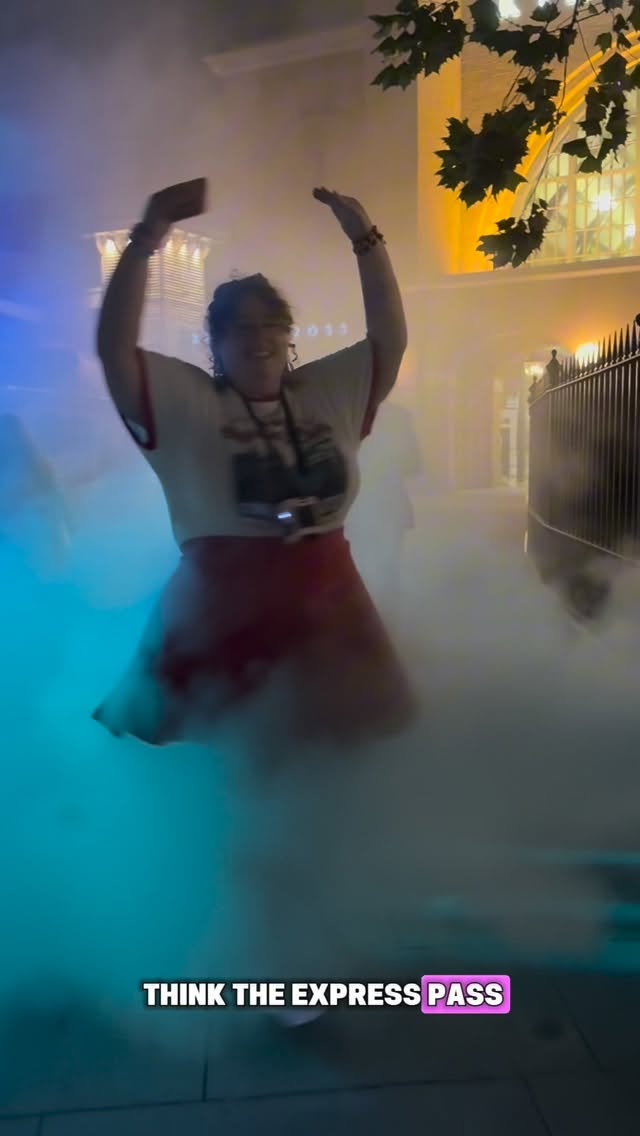 Instagram post by @plussizeparkhoppers for Universal Orlando Resort. Caption reads: Do you use Express Pass at Universal’s
Halloween....