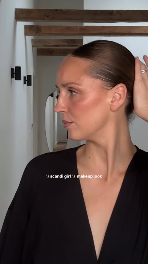 Instagram post by @frederikkeegel for CAIA Cosmetics. Caption reads: [...] <3 Produkter: annonce Concealer....