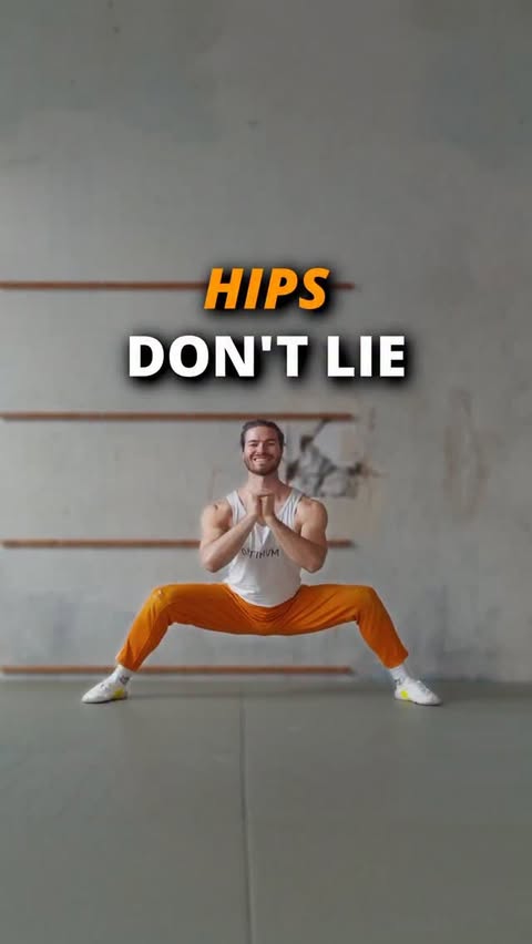 Instagram post by @tobias.bolliger for VIVOBAREFOOT. Caption reads: I like to do these before working on moves that....