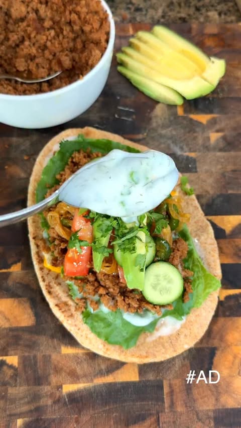 Instagram post by @netocraves for H-E-B. Caption reads: [...] these naan wraps!

I’m partnering with @HEB....