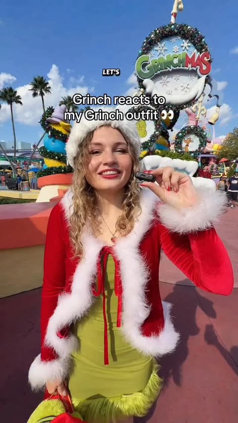 Instagram post by @pincessshannon for Universal Orlando Resort. Caption reads: it’s the best time of year…GRINCHMAS!!! 🎄💚❄️....