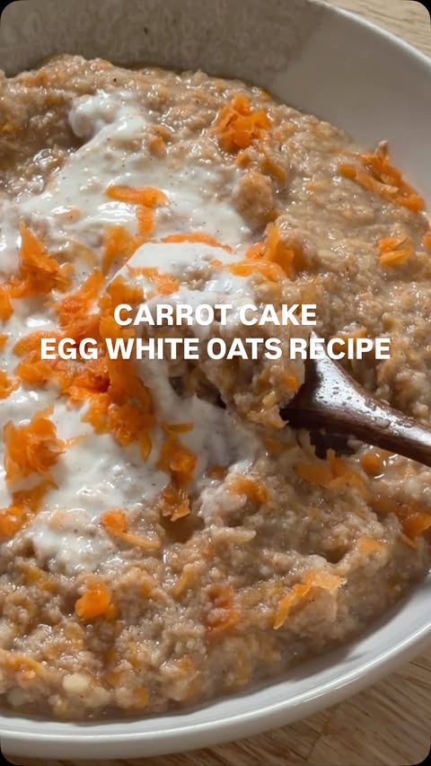 Instagram post by @liftwsarah for Bob's Red Mill. Caption reads: CARROT CAKE EGG WHITE OATS RECIPE 😌🥕🤝 super yum....