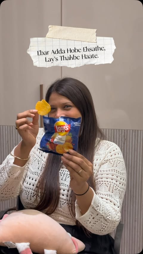 Instagram post by @sunitaa.pandeyy for Lay's. Caption reads: [...] of Lay’s, now in a completely new look.....