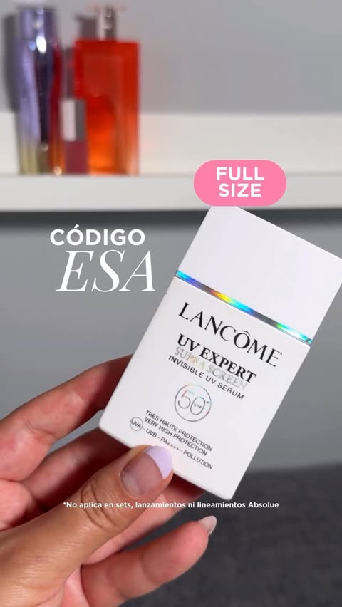 Instagram post by @esamtz for Lancôme. Caption reads: Usa mi código “ESA” para llevarte un protector....