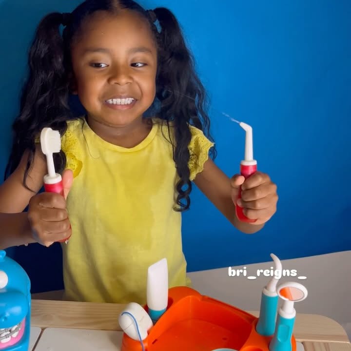 Instagram post by @cutebabiesviral for Battat toys. Caption reads: /AD/ The Hippodontist 🦷encourages children to....